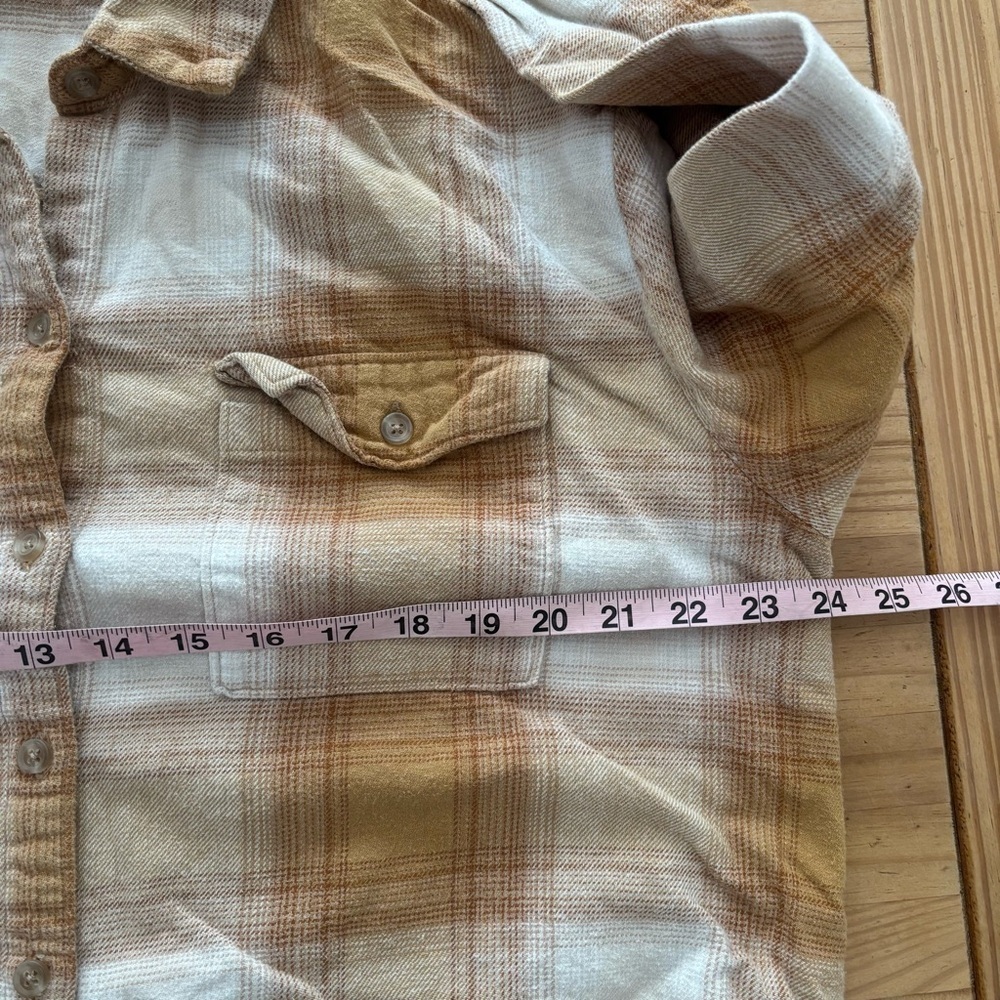 Old Navy Boyfriend Plaid Button Down Shirt - Picture 7 of 8